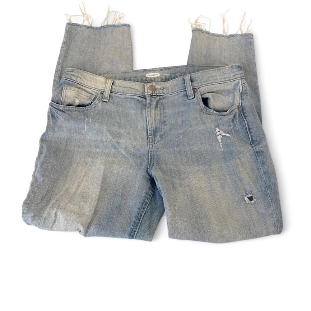 Old Navy Boyfriend Jeans Light Wash Distressed Frayed Hem Size 6 Women